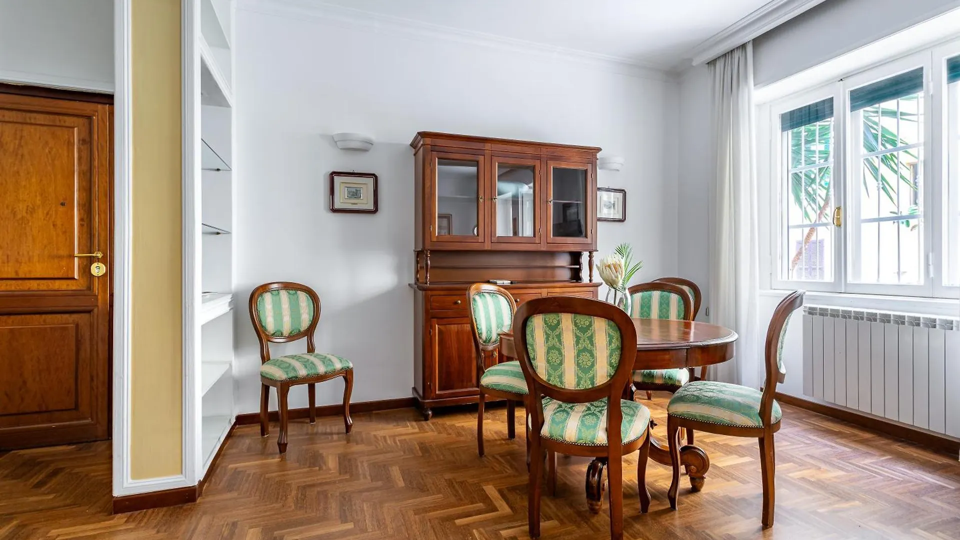 Iflat Vatican Spacious Apartment With Terrace Rome Italy