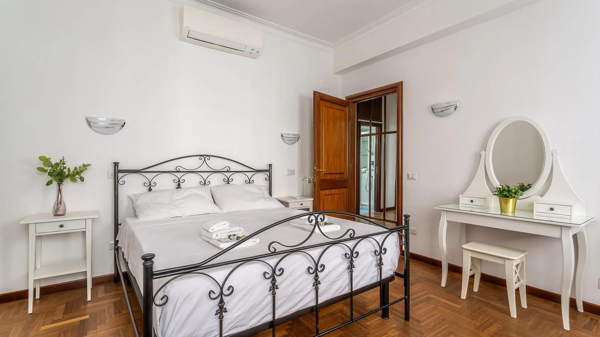 Iflat Vatican Spacious Apartment With Terrace Rome