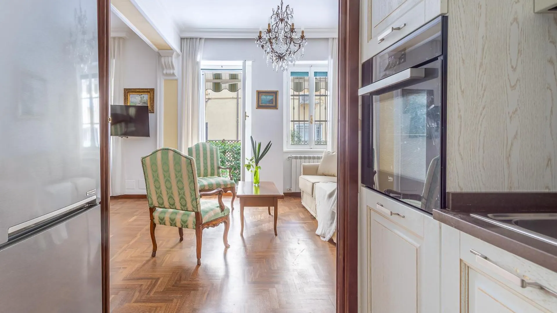 Iflat Vatican Spacious Apartment With Terrace Rome